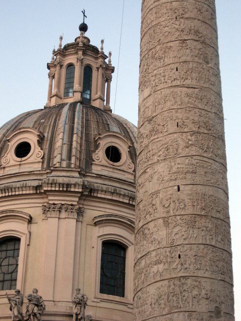 Trajan's Column - Via dei Fori Imperiali-02.JPG